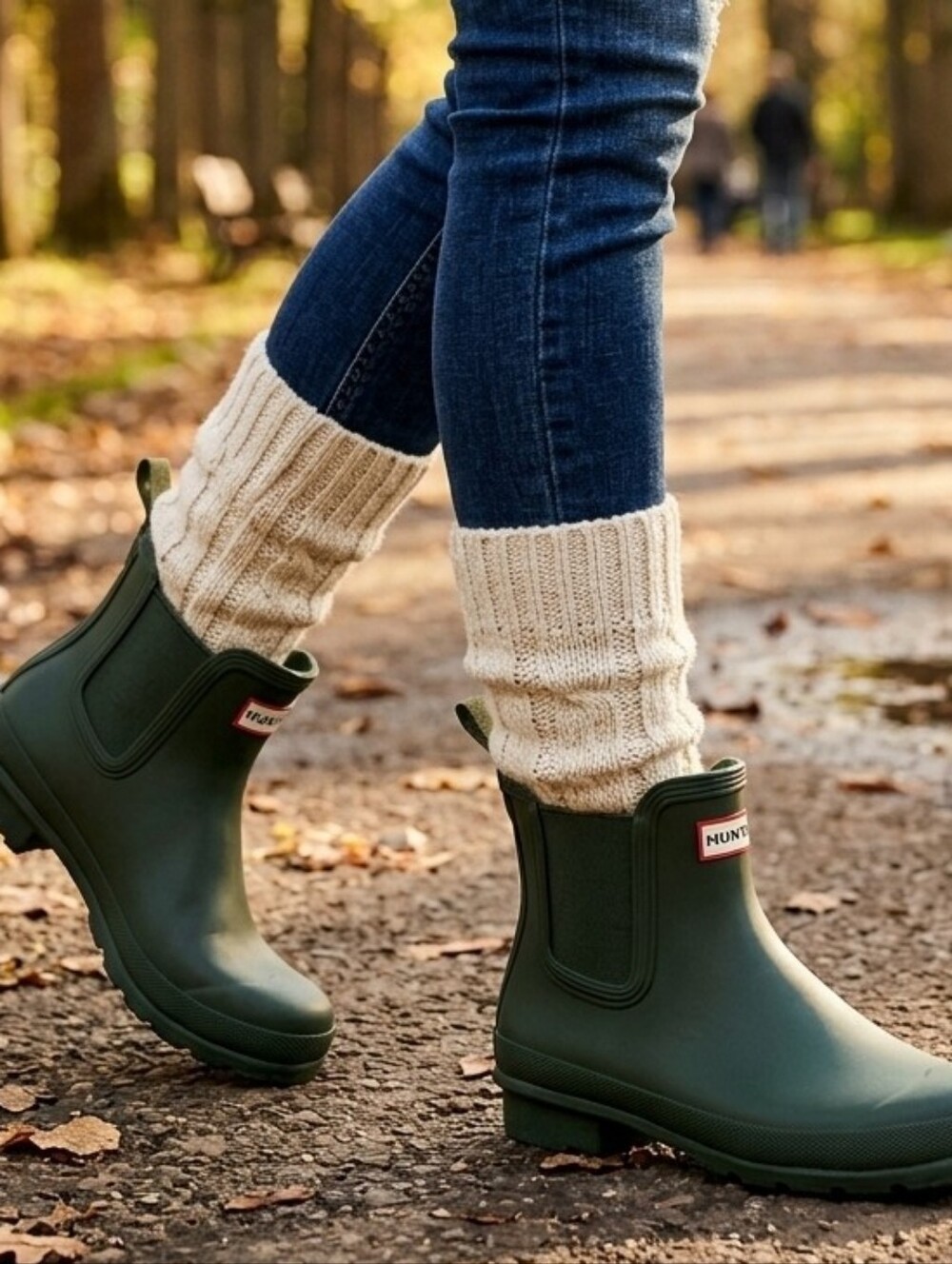 NWT Hunter Original Matte Short Chelsea Rain Boots In Hunter Green - 9